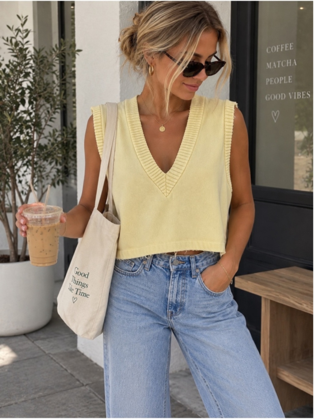 Zara sweater shirt vest butter Yellow Fleece raw hem preppy casual sz lg